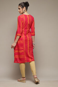 Fuschia Viscose Blend Straight Kurta image number 4